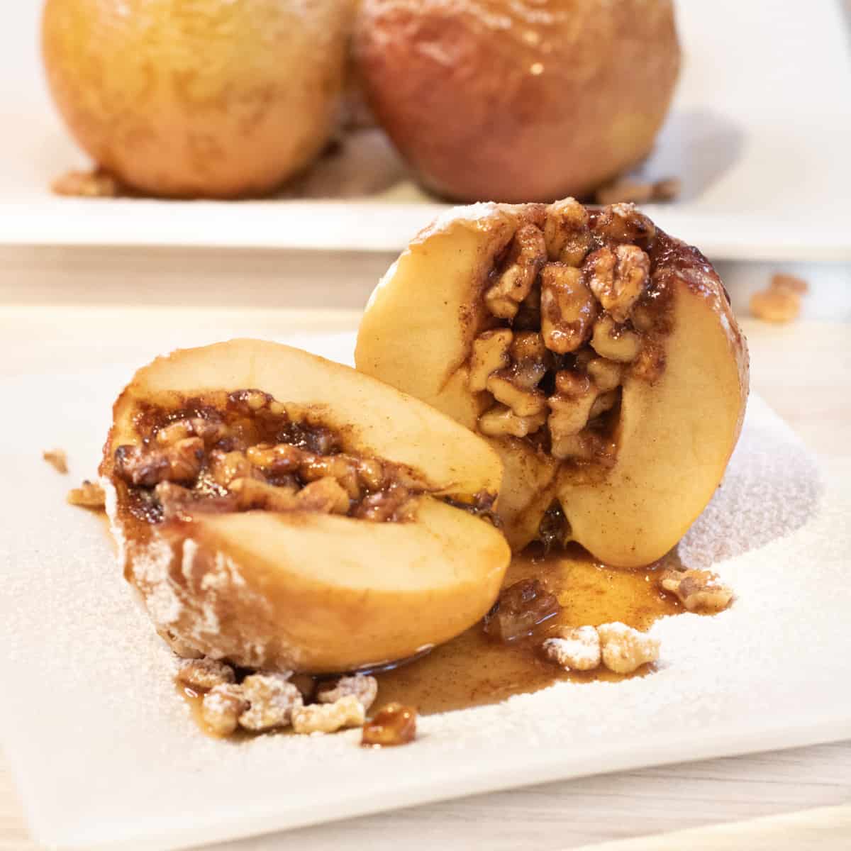 Baked Apples with Cinnamon and Walnuts