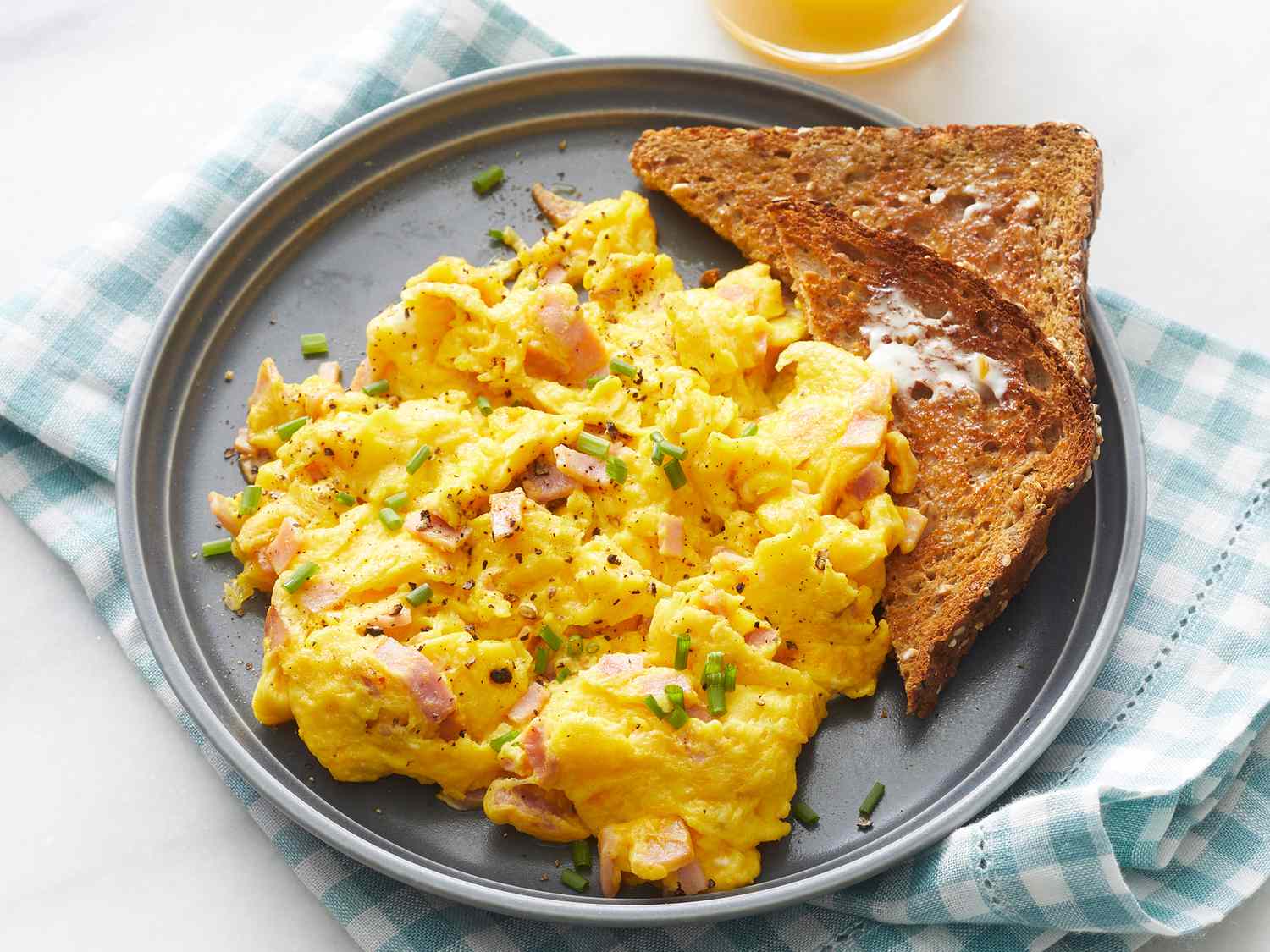 Fluffy Microwave Scrambled Eggs