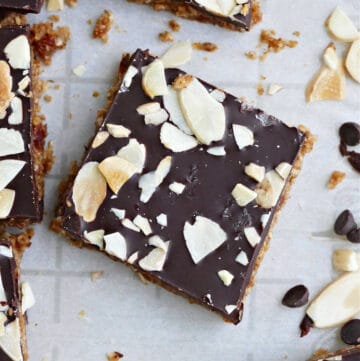 Oatmeal Date Almond Bars