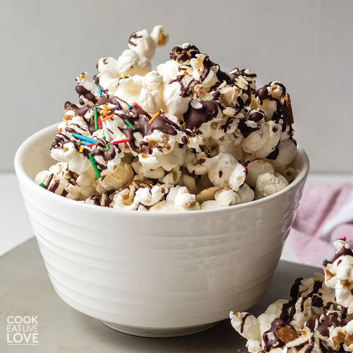 Chocolate Drizzled Popcorn