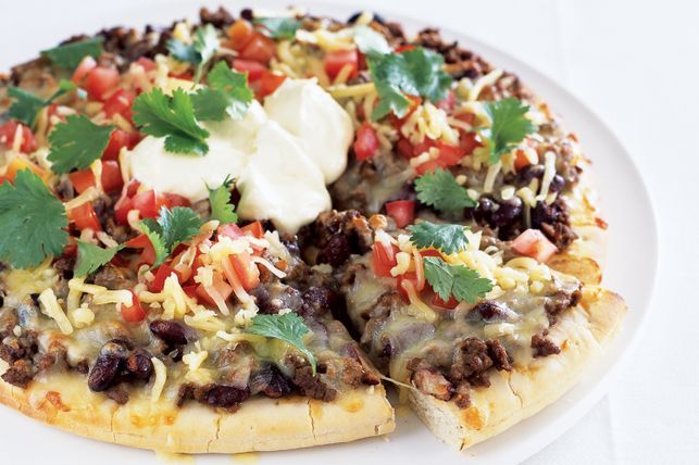 Spicy chilli bean and beef pizza